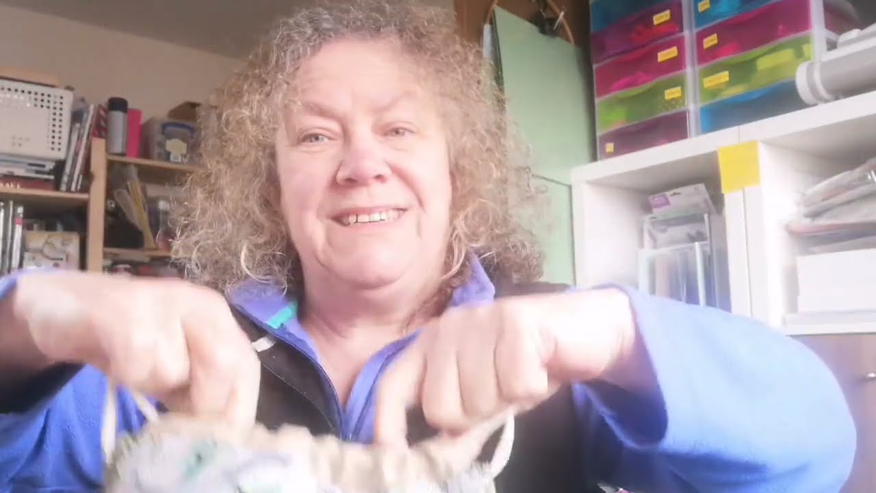 Colour cube playtime - new card selection for February and what I made for January 