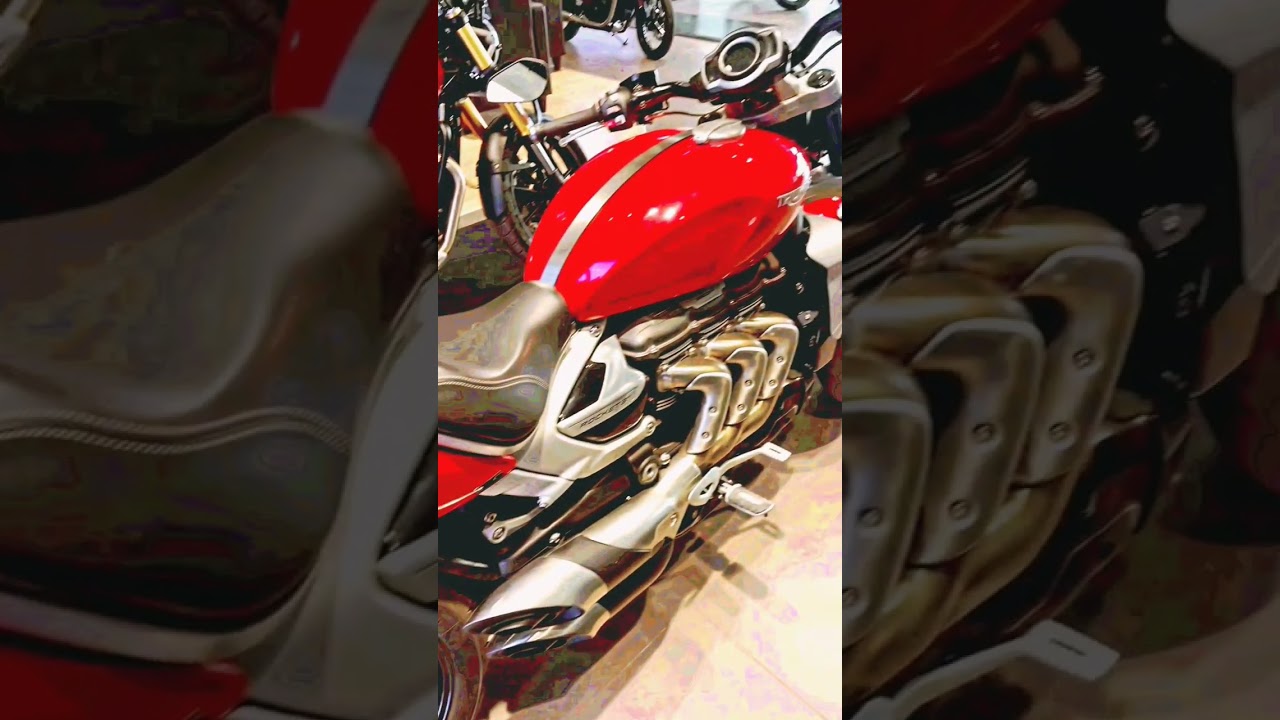 TRIUMPH Rocket 3R,2500 CC engine. 