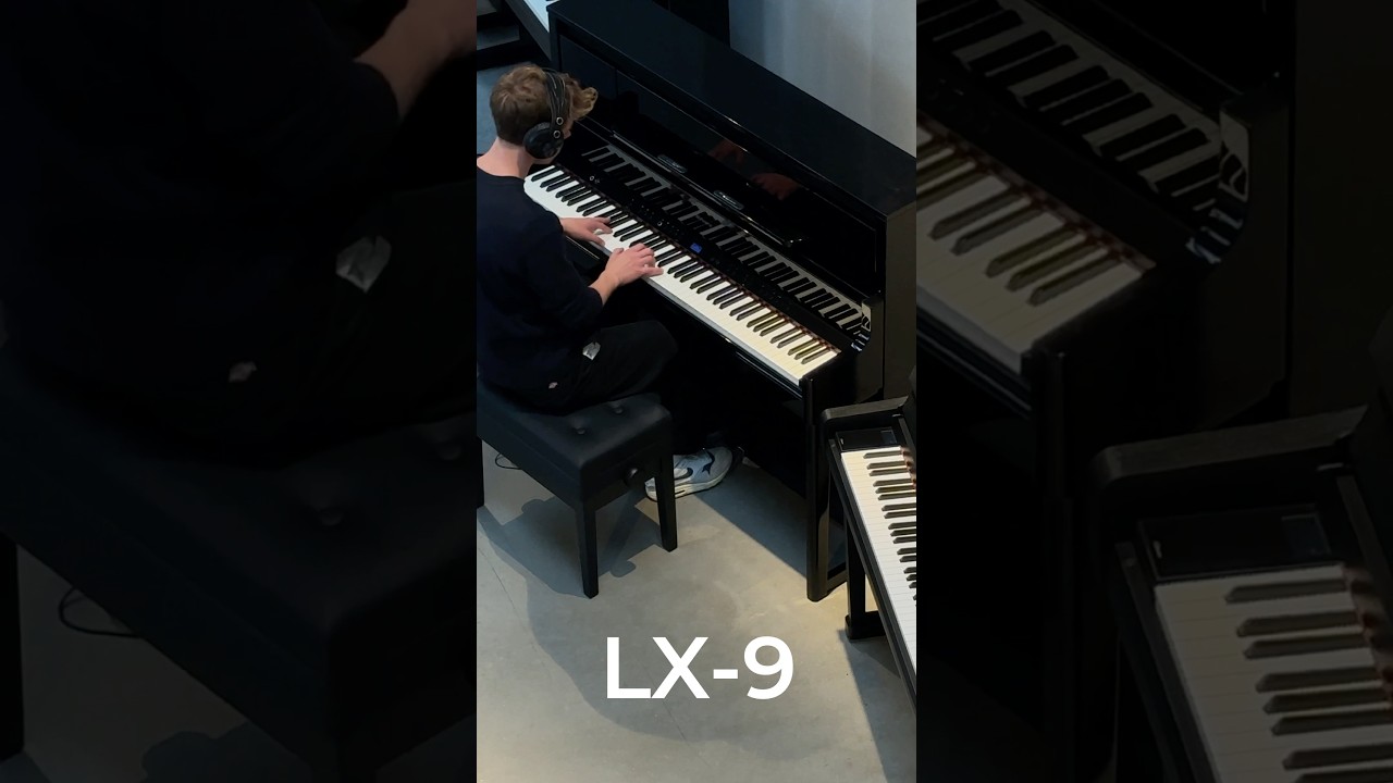 Sound comparison: Roland LX-9 vs Yamaha CLP-885 🎶 