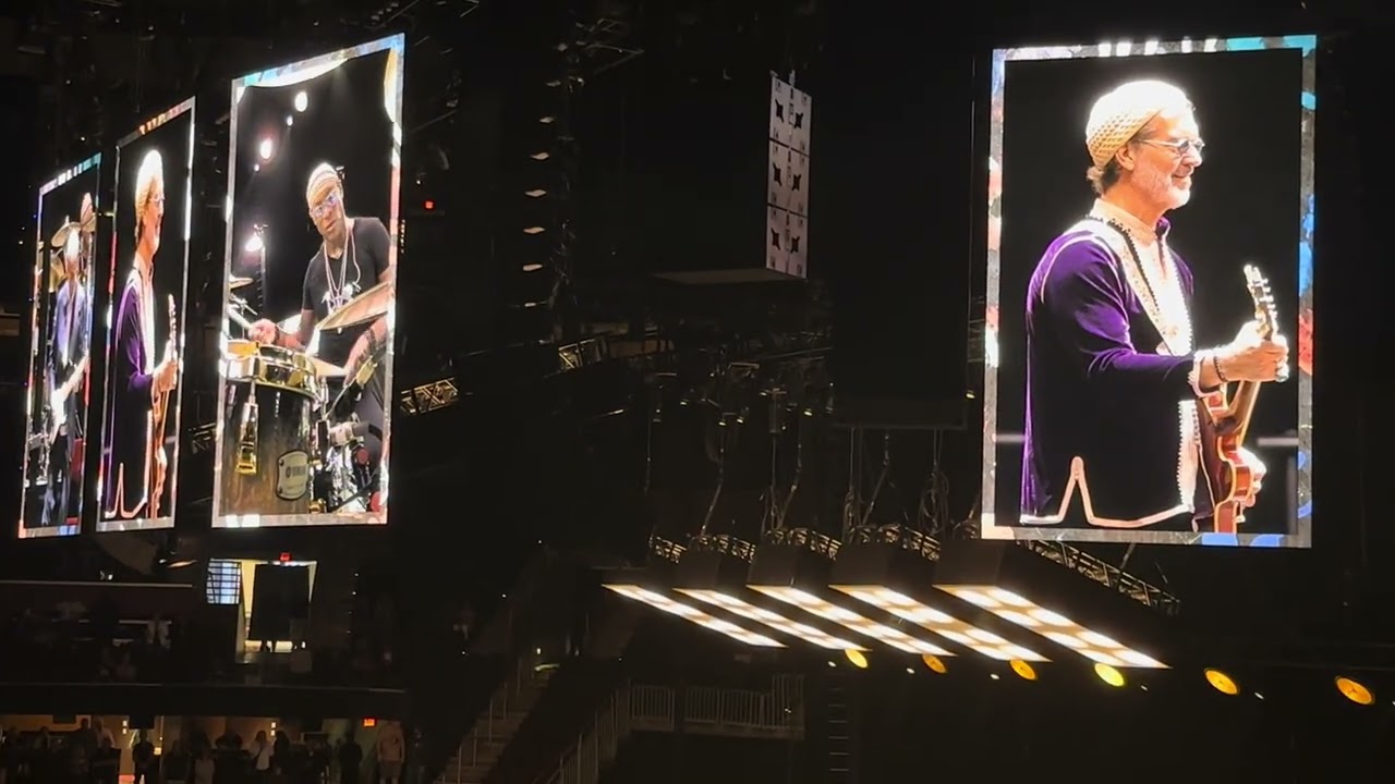 Clapton Encore - Before You ‘Cuse Me & final bow. Cleveland, Sept 2025
