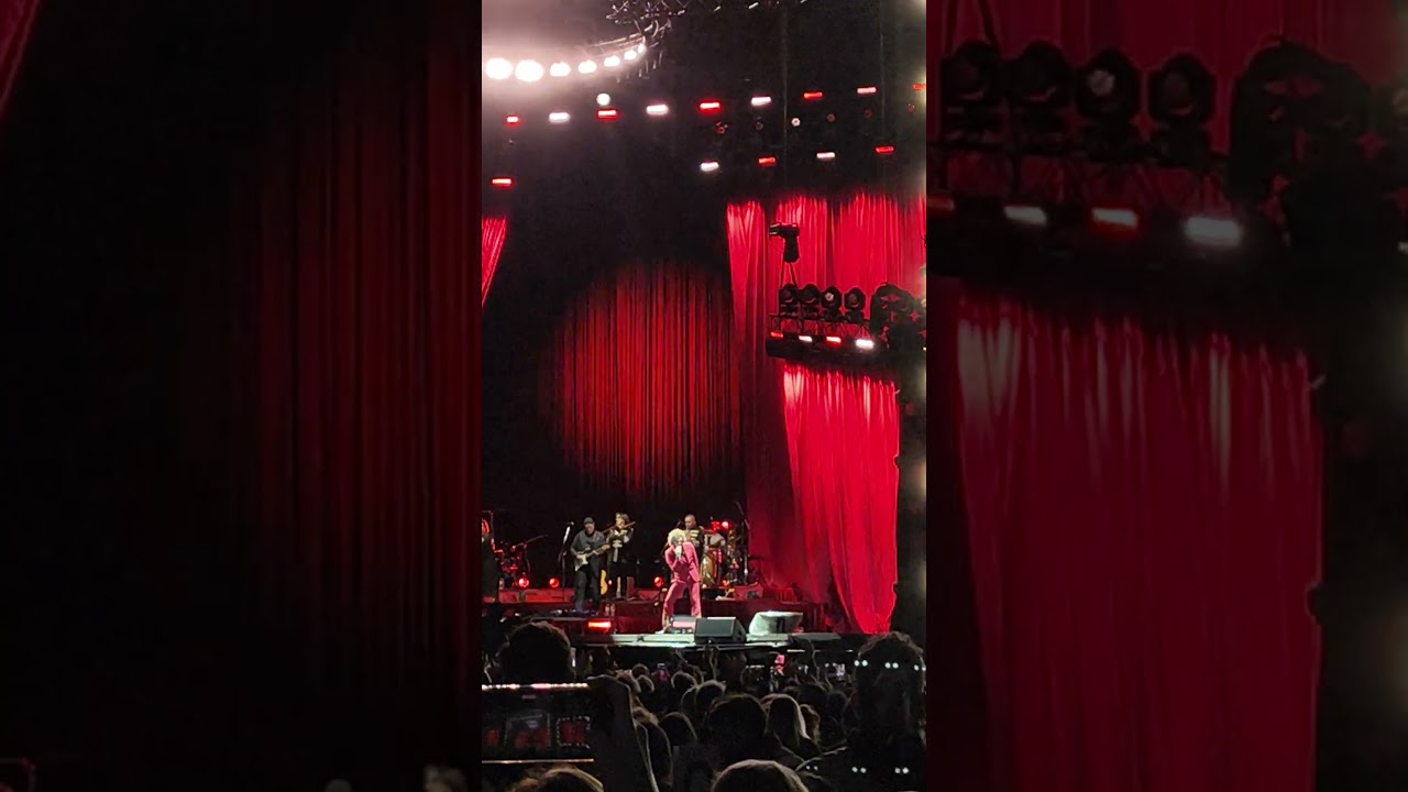 Bunbury at Estadio Ferrocarril Oeste, Buenos Aires, Argentina 