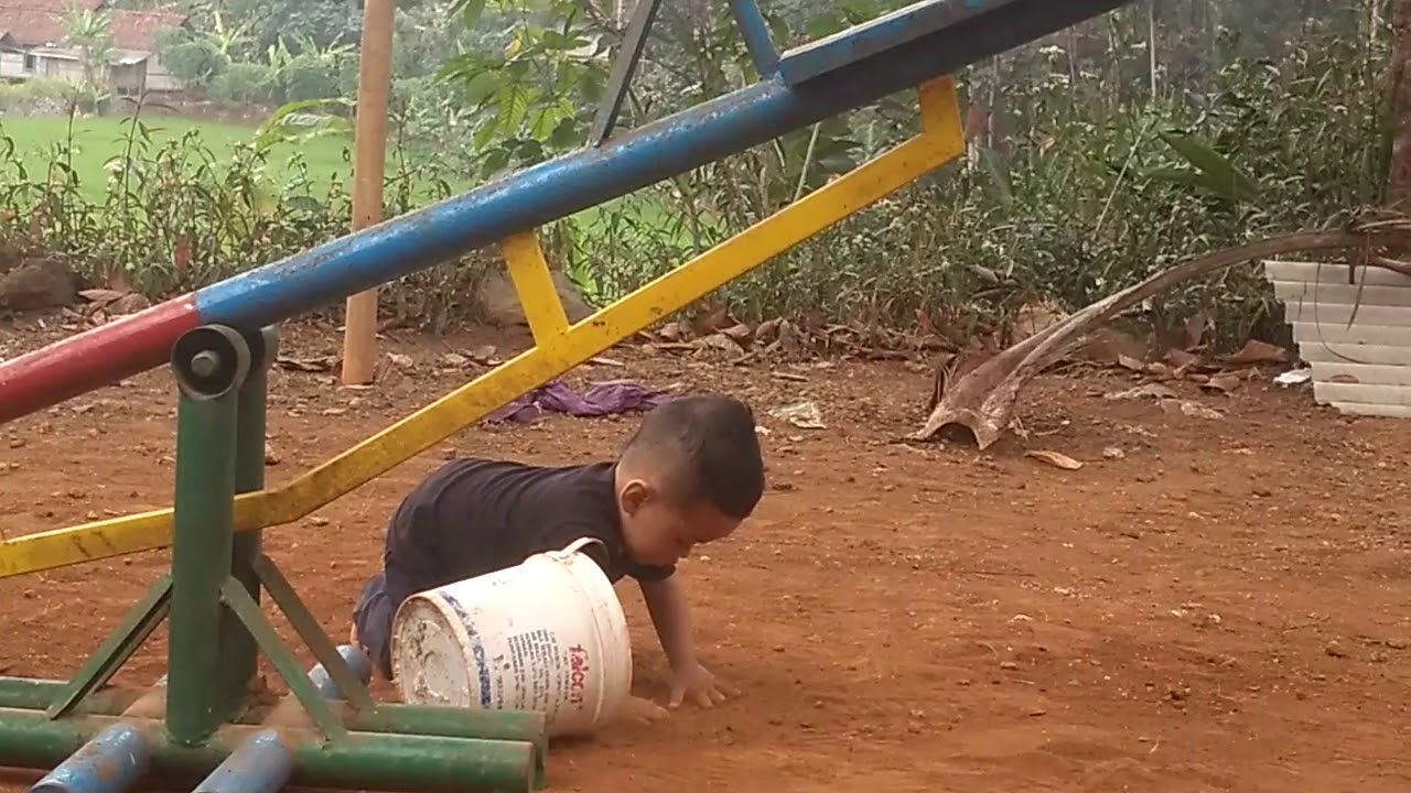 C ayah cuek aja dibilang kaya orang betawi 