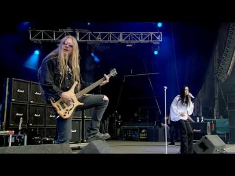 Nightwish - Nemo (Download Festival 2005)