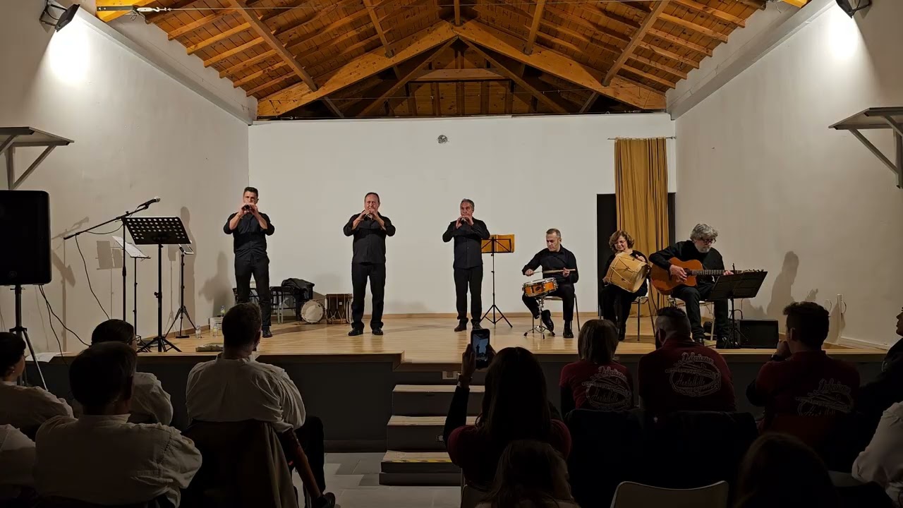 18-Entradilla Al cristo de Salmoral (Teófilo Sánchez)-Los Talaos