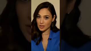 Gal Gadot Cute Smile Status