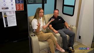 PERFECT ULTRA LITE TRAVEL TRAILER | KSL with Parris RV in the ALL NEW Rockwood Ultra Lite 2918BH