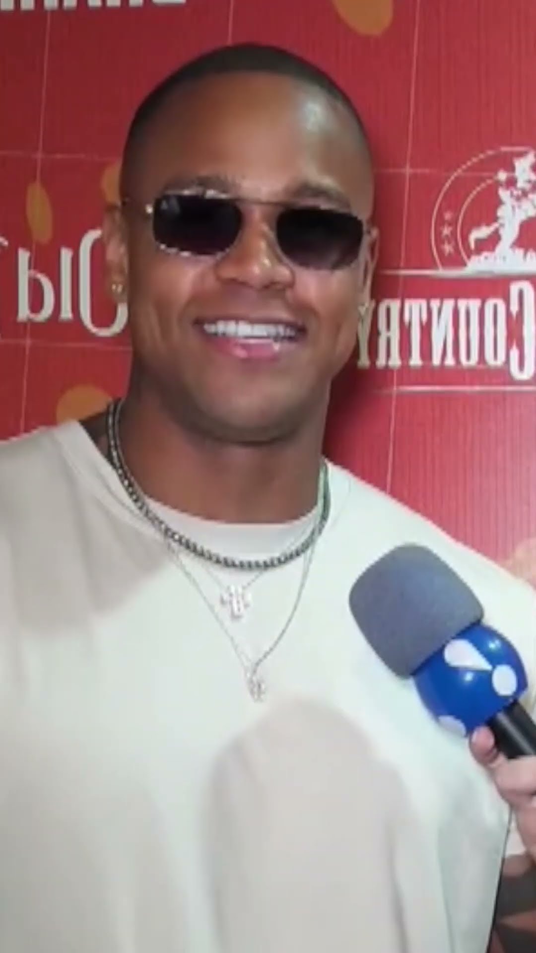 Leo Santana fecha carnaval 2025 com show em São Paulo: “Ansioso”