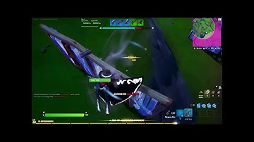Insane Fortnite Noscope while gliding and headshot! Epiccyeet!