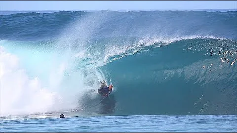 Mike Stewart: Pipeline 2020 - Bodyboard // Bodyboa...