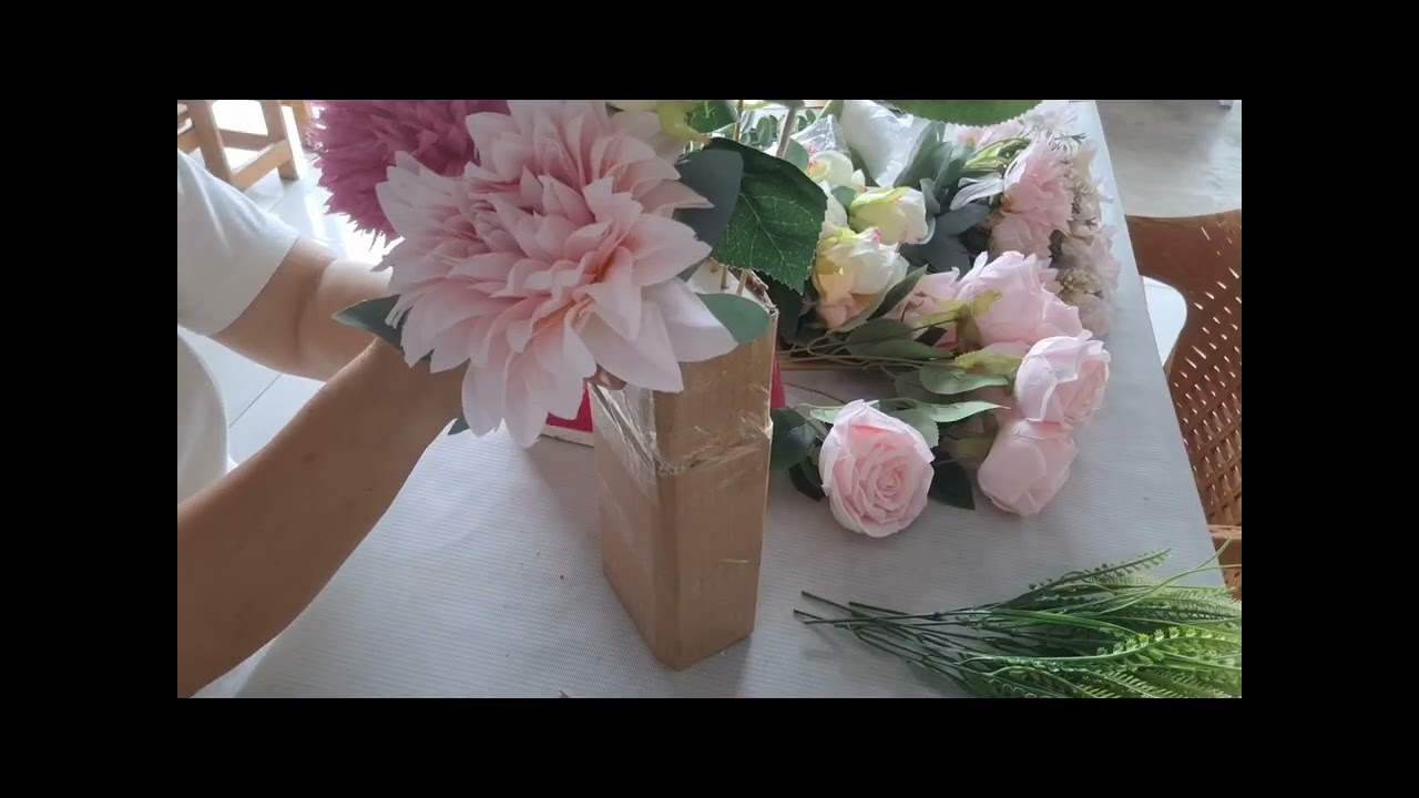 Hari-hari Elisye l Proses Merangkai Bunga Artifisial 🌷
