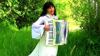 FALE DUNAJU, CZARNE OCZY, NA STOKACH MANDŻURII, NA MORZU BURZA HULA - WIESIA -accordion