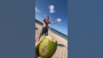 Thumbnail of Pé na areia 🥥