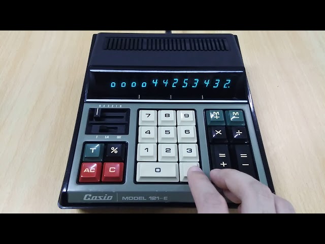カシオ レトロ 電卓 CASIO MODEL 121-E - YouTube