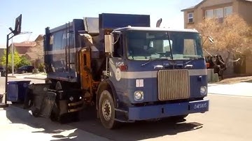 CABQ Solid Waste - Autocar Xpeditor Automizer (Loyds last year)