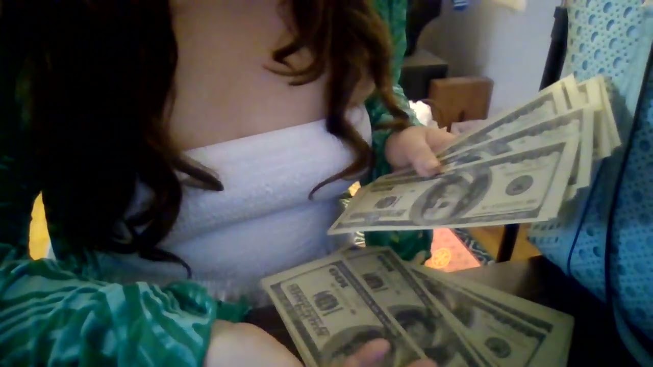 How Much Can A Cam Girl And Adult Entertainer Make?