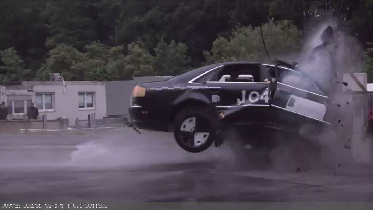 Crash test demonstrates fatal consequences of a speeding accident