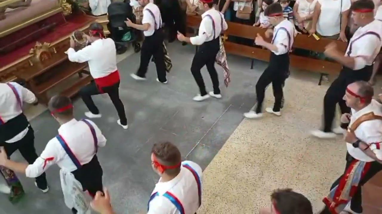 Aldeanueva de la Vera colocación del Santísimo Cristo del Sepulcro 2025