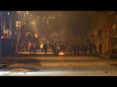 Волнения в Тунисе: власти задействуют армию