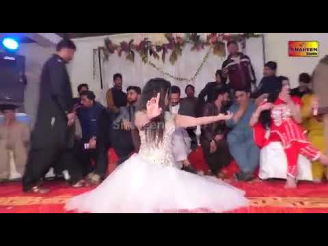 Mahak Malik Ka Lajwb Mujra Lazmi Dhkiyai Kamal Ki Dance By Mahak Malik