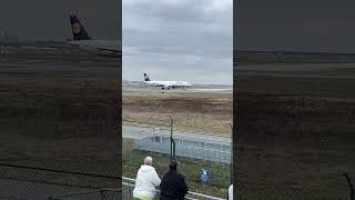 Lufthansa A321 roaring off at FRA
