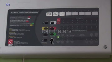 Brandmeldpaneel met een storing