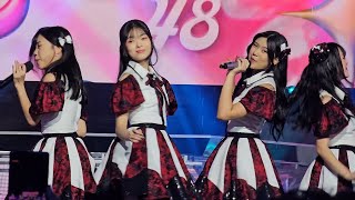 'Sambil Ujan-ujanan' JKT48 Live at Semarak 29th Indosiar 2024