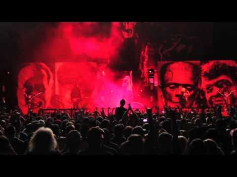 Rob Zombie Feat Munky and Head from Korn - 'Am I Evil?' live