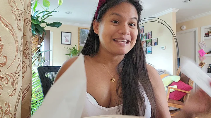 Unboxing Post Pregnancy Belly Band | Keira's New Pet #MammaBump #BabySharkAquarium