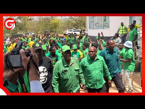 CHACHA WAJA ALIVYOINGIA KIBABE KUCHUKUA FOMU Ya KUGOMBEA UBUNGE JIMBO La GEITA MJINI