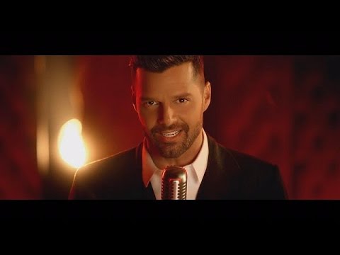 Video: Ricky Martin Vyzývá K Rezignaci Guvernéra Portorika