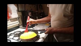 Download Lagu Peanut butter \u0026 Jelly Omelet? #breakfast #egg #omelette #yummy MP3