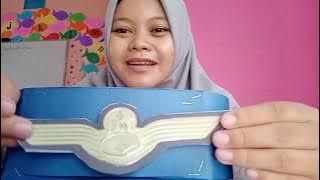 MEMBUAT TOPI PILOT DARI KERTAS COVER