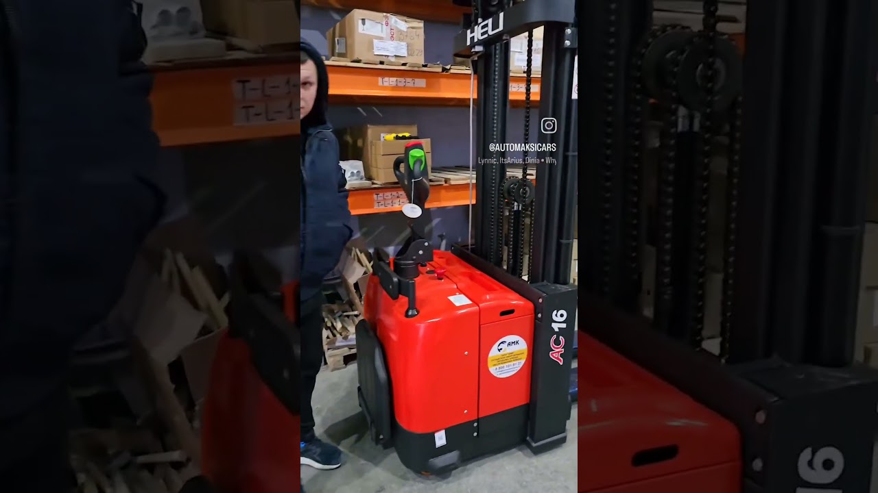 Поставка клиенту двух штабелеров HELI CDD16-950Li ZSM500 с высотой - 5 метров, аккумулятор литиевый.