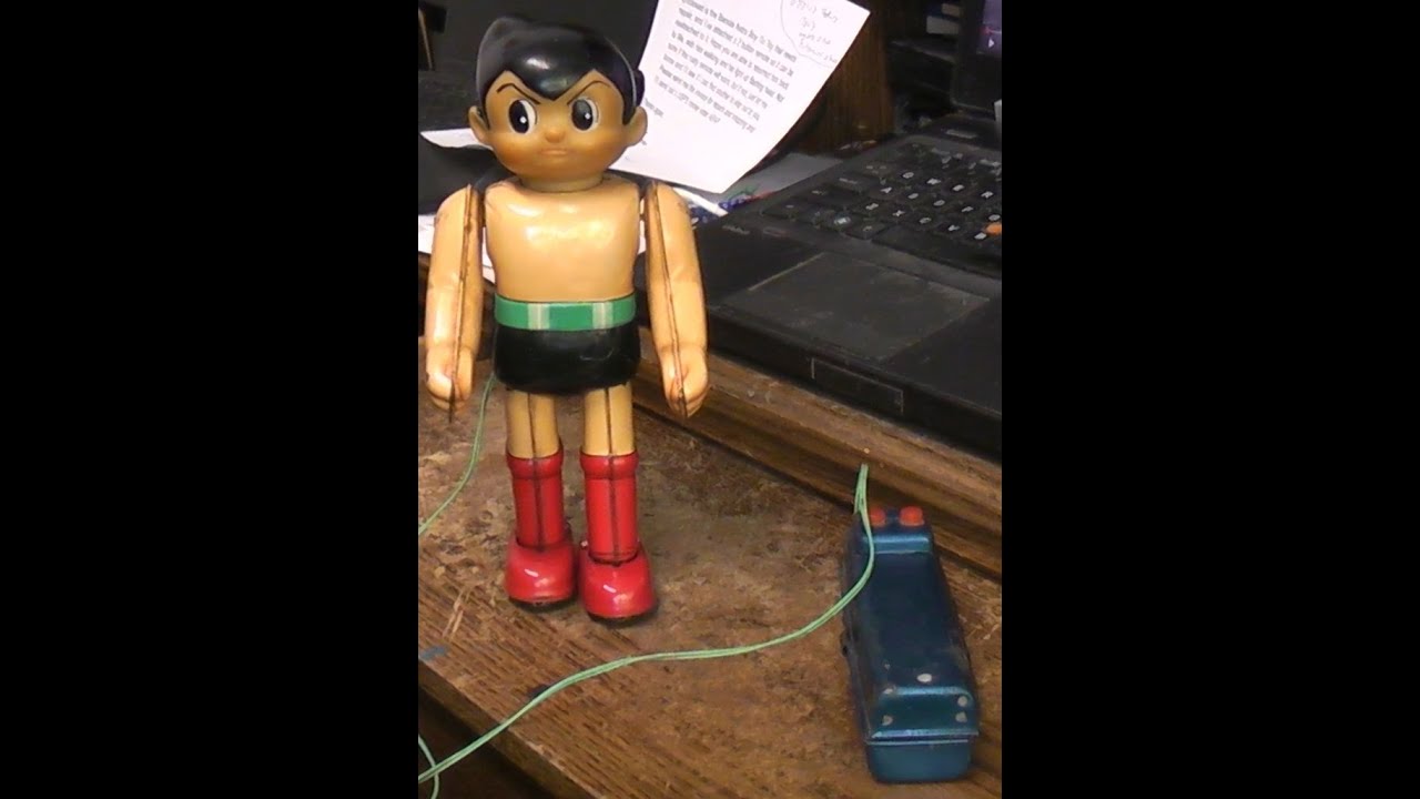 Short demo of the Rare 1960's Astro Boy, wired remote tin toy