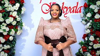 Daphine's Sweet Kukyaala in Mukono as She Welcomed Her Fiancée Steve to Her Ssenga