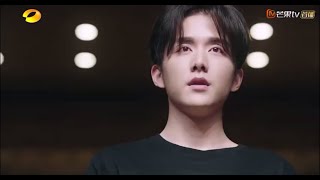 First Performance of S Orchestra. Zhang as Conductor Li Zhen Yan (Symphony's Romance)