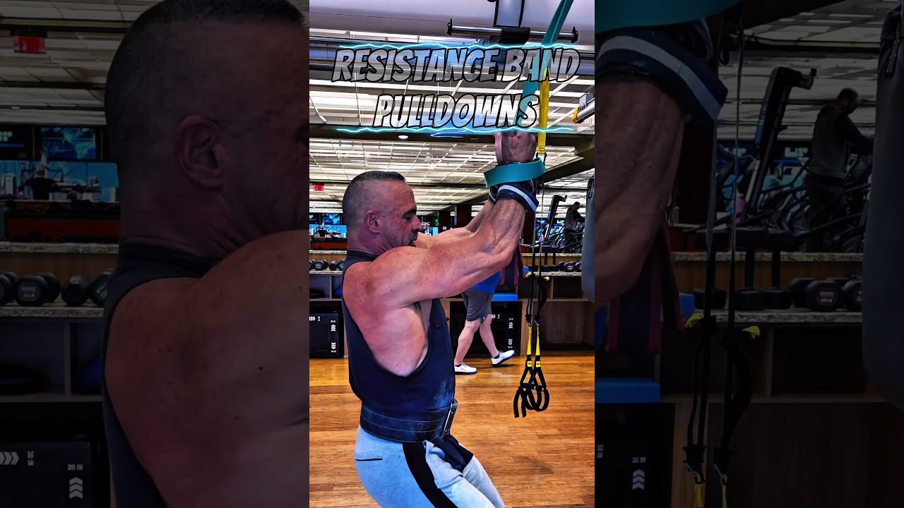 RESISTANCE BAND PULL DOWNS #workout #motivation #muscle #workouttips #resistancebands