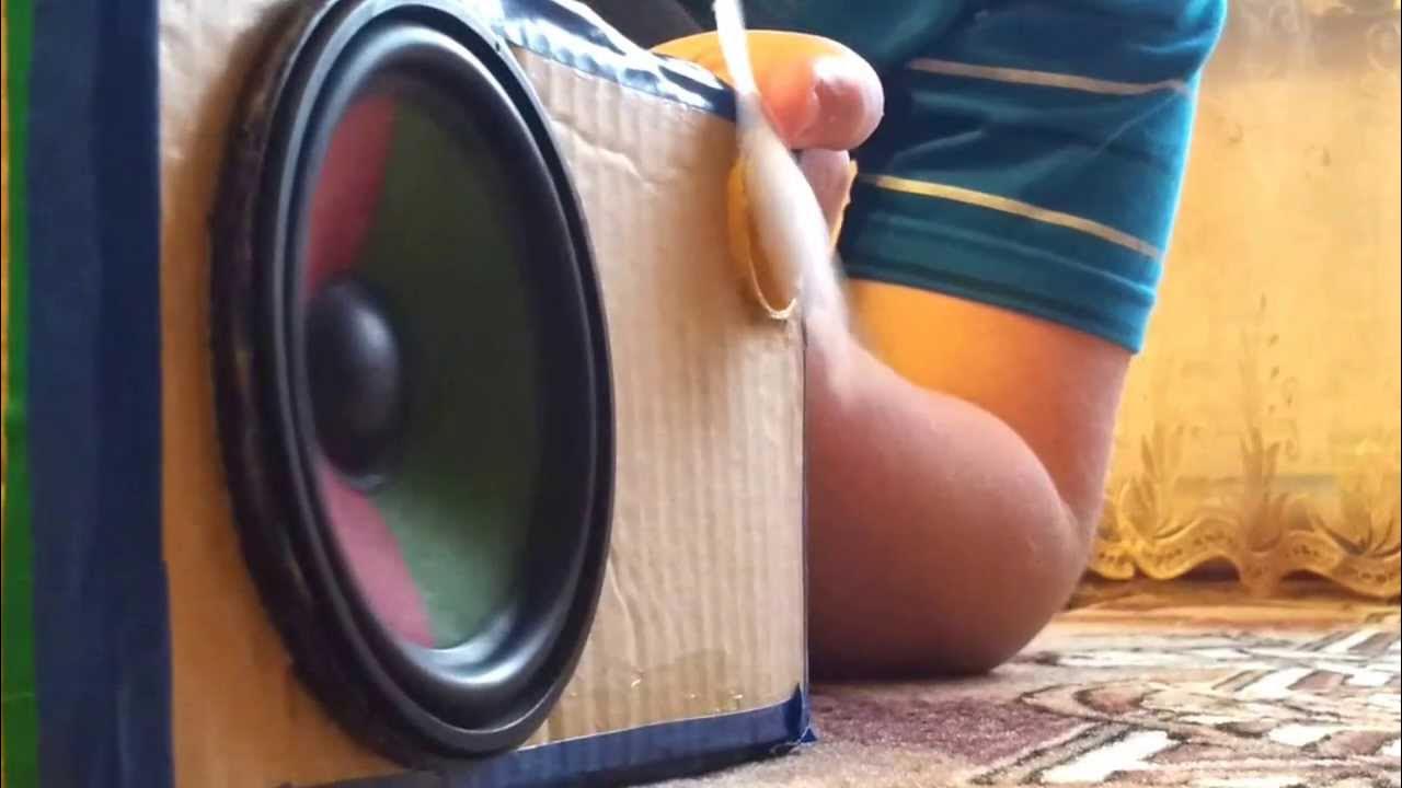 Автозвук сабвуферы. Саб дома. Сабвуфер aq 15. Портативная колонка своими руками алекс саунд. Короб для alpine r-w12d4.