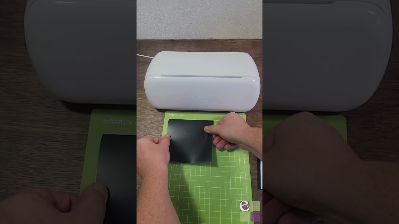 Glitter Motivational Pens with Cricut Vinyl