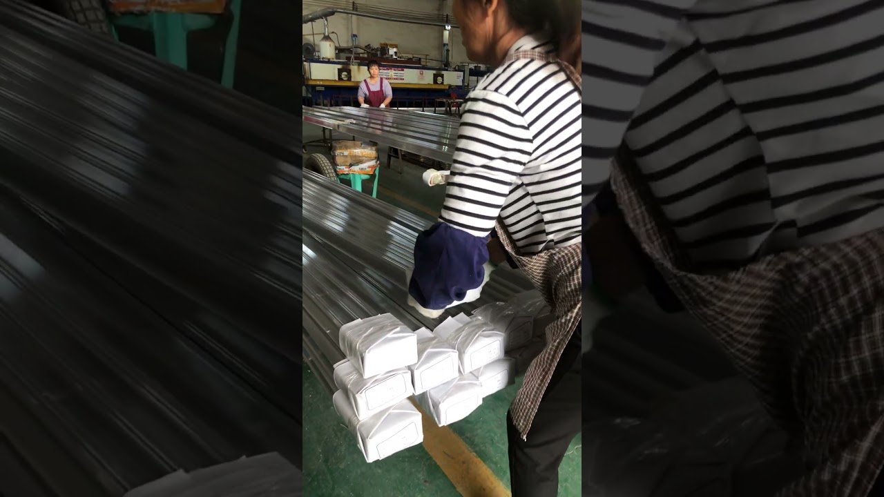 Packaging aluminum profiles #aluminium #factory