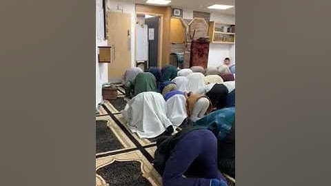 تلاوة بصوت جميل يؤم المصلين الولدعبدالرحمن هاني العيسائي  صلاة التراويح بريطانيا