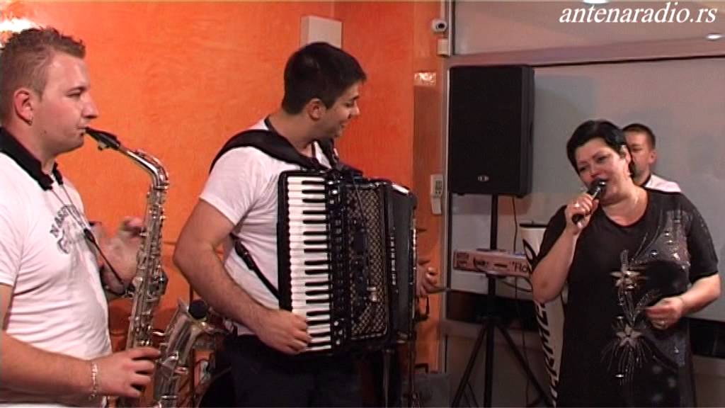 Zeljoteka ♪INTERMEZZO♪ i Bojana Barjaktarevic - Splet pesama dvojke - Aj cija frula,Kuće male