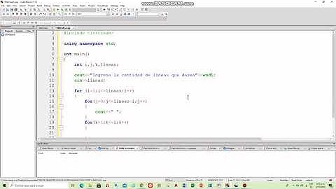 Pirámide de asteriscos en C++