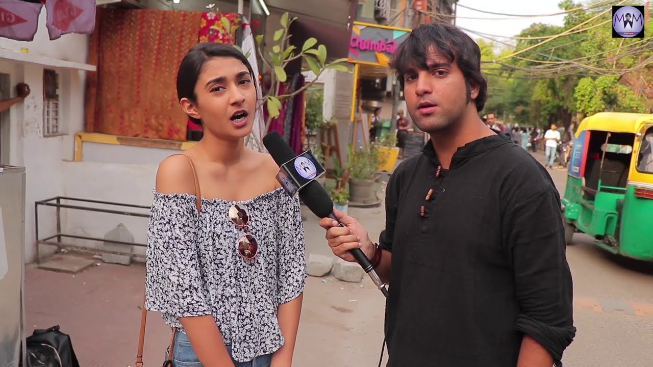 DRESSING SENSE What Indian women Want men To Wear DELHI GIRLS PUBLIC REACTION STREET INTERVIEW INDIA