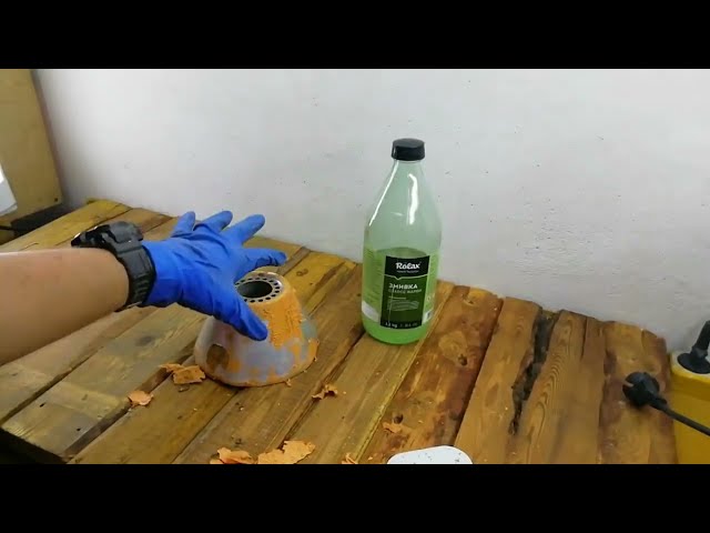 Як ефективно видалити фарбу з прозорого пластику