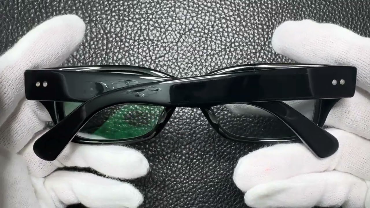 オリバーゴールドスミス Oliver Goldsmith MUST Nero - YouTube