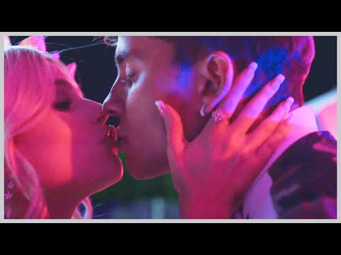 Elite: Season 6 / Kissing Scene — (Valentina Zenere and Andre Lamoglia)