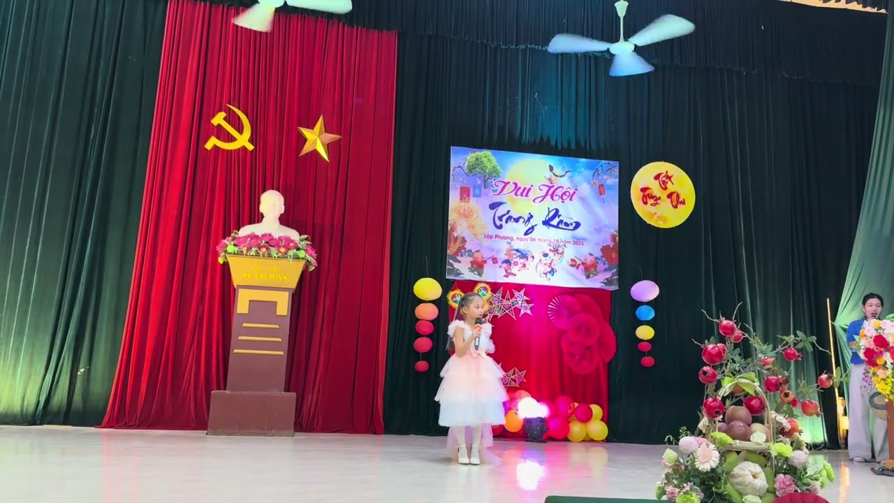 Đăng lên làm kn cho bạn ý hồi bạn ý còn chưa biết đọc.mặc dù lệnh tông nhưng ….😀😀😀