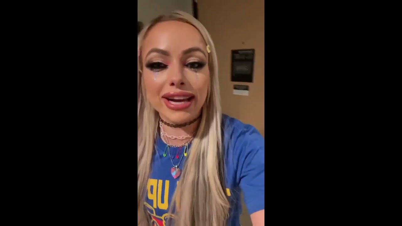 Raquel Aliyah Pound On Liv Morgan S Door After Smackdown
