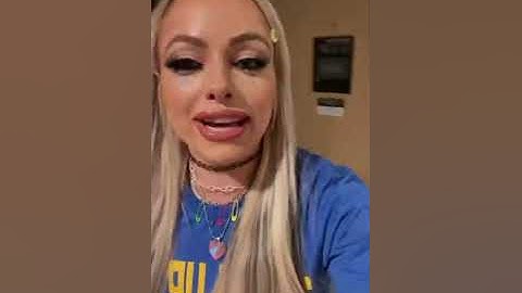 Raquel & Aliyah pound on Liv Morgan’s door after Smackdown! #smackdown